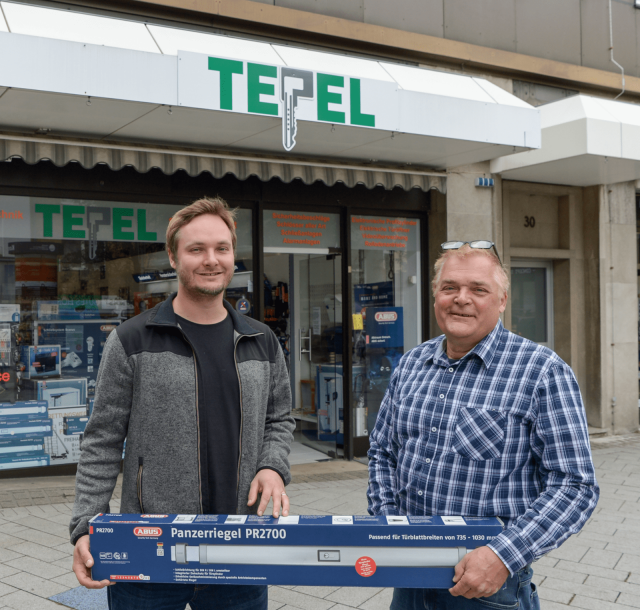 W.A. Tepel ist ein familiengeführtes Traditionsunternehmen mit jahrzehntelanger Erfahrung auf dem Gebiet der Einbruchsicherung und Schließsysteme | Foto: Walter Schernstein Familie Espitte, Inhaber von Tepel