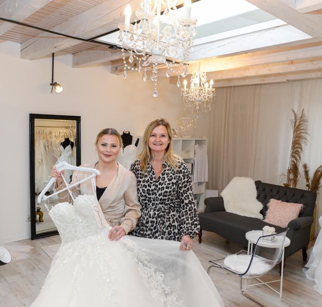 Joana und Annette Heinrichs von Joana Bridal Brautmode